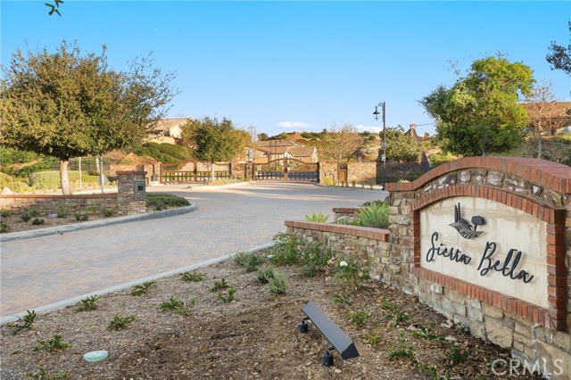 Image 61 of 72 For 2805 Santa Fiora