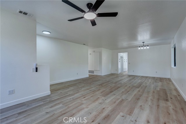 Detail Gallery Image 13 of 48 For 26959 Meridian, Hemet,  CA 92544 - 3 Beds | 2 Baths