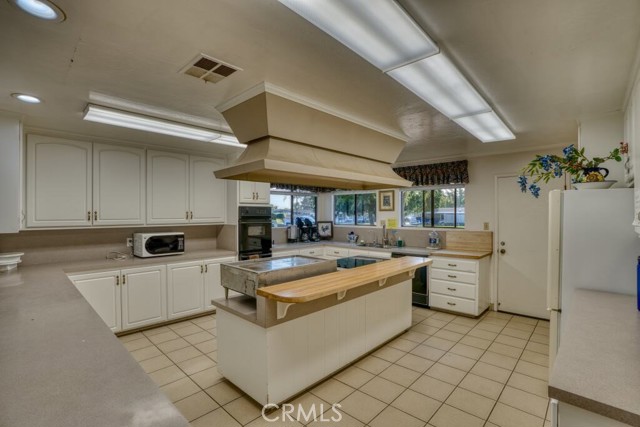 Detail Gallery Image 31 of 33 For 519 W Taylor St #335,  Santa Maria,  CA 93458 - 2 Beds | 2 Baths