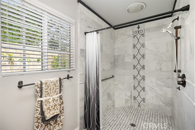 Detail Gallery Image 20 of 47 For 21532 Camino Papal, Lake Forest,  CA 92630 - 5 Beds | 3/1 Baths