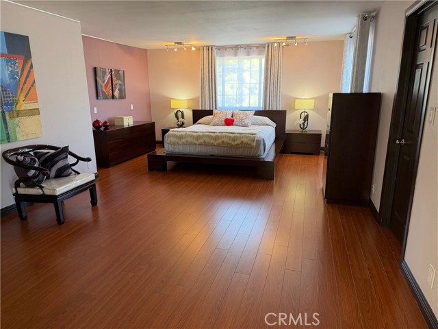 Detail Gallery Image 22 of 31 For 1958 Beverly Dr, Pasadena,  CA 91104 - 4 Beds | 4/1 Baths