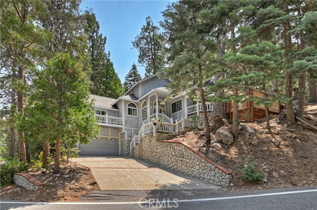 26746 Oakmont Drive, Lake Arrowhead CA: https://media.crmls.org/medias/9884c2a7-6994-4d4d-8b62-3559a7402a22.jpg