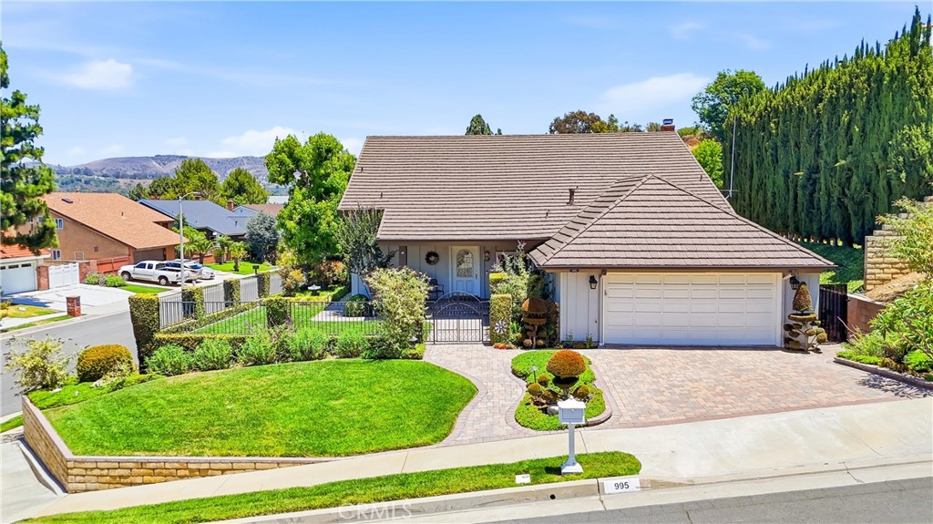 995 N Palo Alto