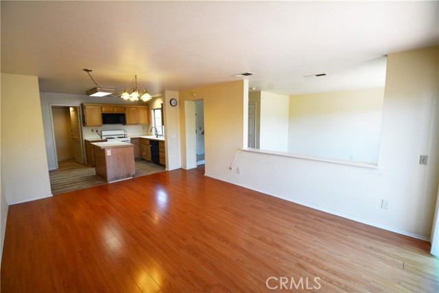 Detail Gallery Image 8 of 26 For 7386 Greenhaven Ave #40, Rancho Cucamonga,  CA 91730 - 3 Beds | 2 Baths