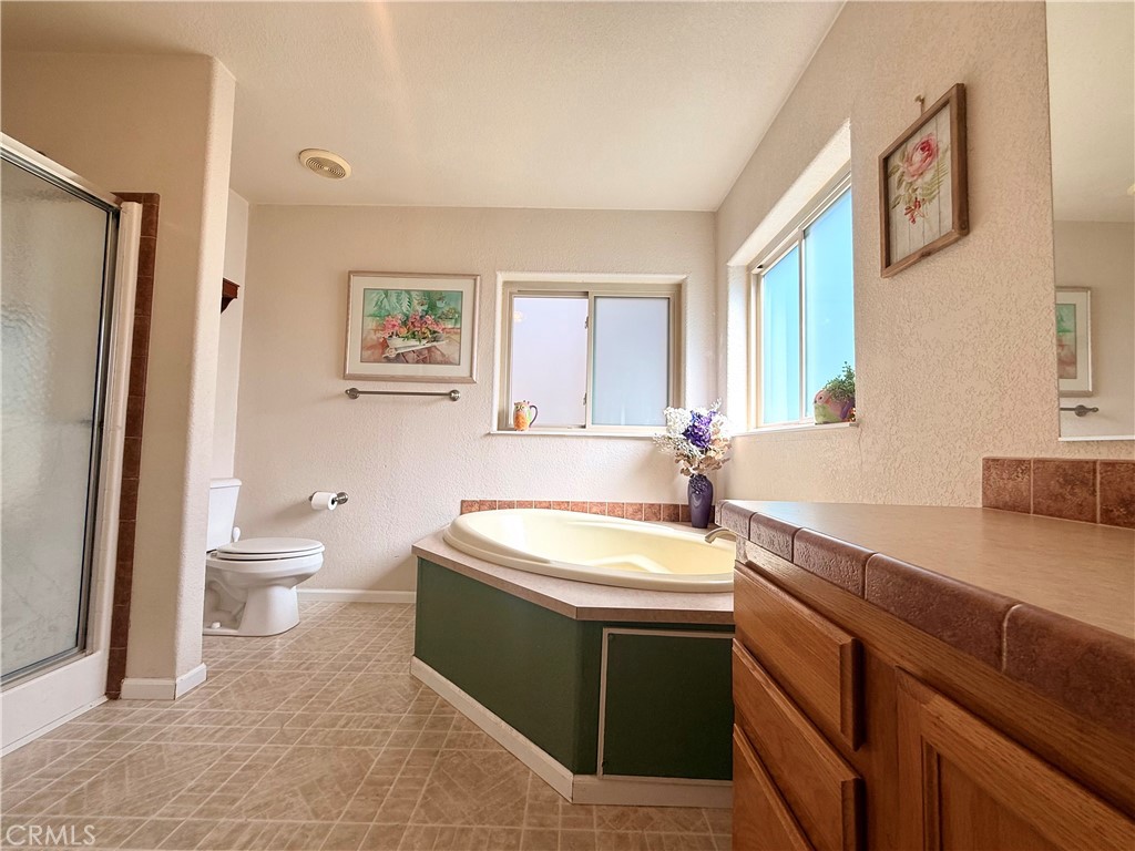 https://media.crmls.org/medias/98857a5d-38fe-4de2-b051-7e5f6acd89b5.jpg?preset=X-Large