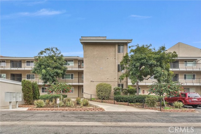 Detail Gallery Image 5 of 26 For 3335 Punta Alta 2c,  Laguna Woods,  CA 92637 - 2 Beds | 1/1 Baths