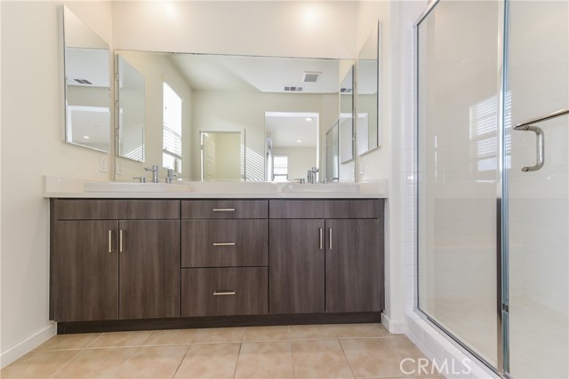 Detail Gallery Image 27 of 31 For 248 Harringay, Irvine,  CA 92618 - 3 Beds | 3/1 Baths