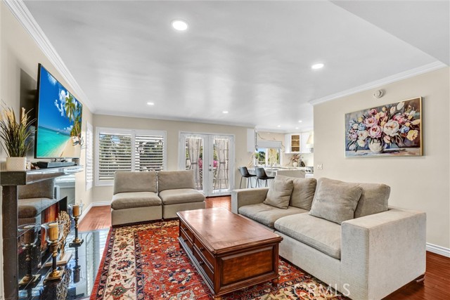 Detail Gallery Image 17 of 51 For 24541 Gardenstone Lane, West Hills,  CA 91307 - 3 Beds | 3 Baths