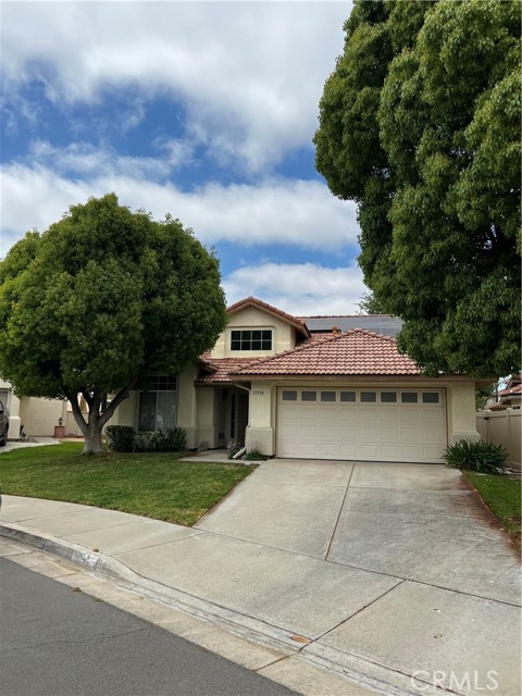 Charming Single Story Home Located in South Temecula! 3 Bedrooms 2 Baths Built in 1991, High Ceilings With Fans and Lots of Natural Light! 1846 Square Feet with Attached 2 Car Garage with Epoxy Flooring!  Kitchen and Bathroom Cabinets Have Been Recently Painted.  Large Master Bedroom With Step-In Closet and Slider Leading to the Backyard.  Ensuite with Dual Sinks and Step-In Shower. Lots of Storage in the Kitchen and Open Breakfast Nook!  Cozy Fireplace to Keep you Warm on Cold Winter Evenings.  Vaulted Ceilings Give this Home a Spacious Feel. Low HOA!  Location is Key to This Cul-de-Sac South Temecula Home with Award Winning School District, Restaurants, Wine Country, Churches, Hospitals, Shopping, Pechanga Resort and Casino.  All this and Freeway Close!