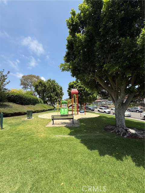 23017 Via Pimiento, Mission Viejo CA: https://media.crmls.org/medias/98867bbd-42cc-4dd2-b66f-9084040fda68.jpg