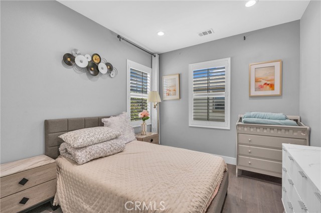 230 Bright Poppy, Irvine CA: https://media.crmls.org/medias/988758b3-2acb-42c2-9b25-989e57e3e5ba.jpg