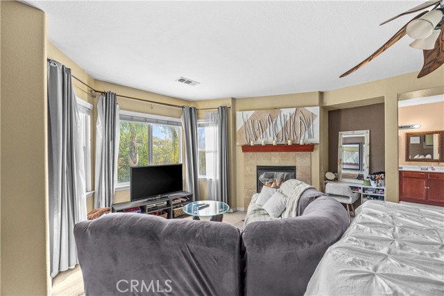 33727 verbena, Murrieta CA: https://media.crmls.org/medias/98881a5d-15b5-44d0-8e69-1e8a42a3117a.jpg