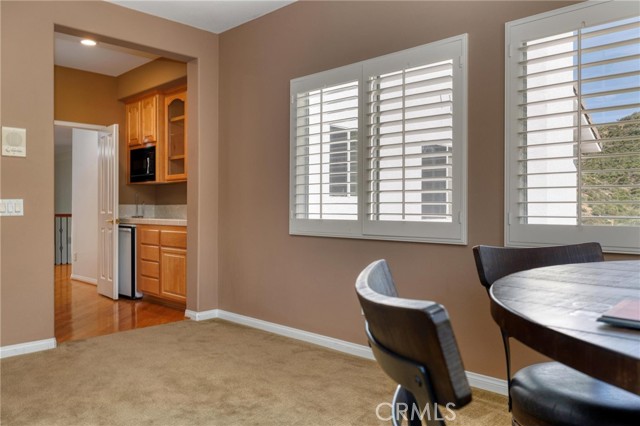 Detail Gallery Image 29 of 69 For 15257 Saddleback, Canyon Country,  CA 91387 - 6 Beds | 4/1 Baths