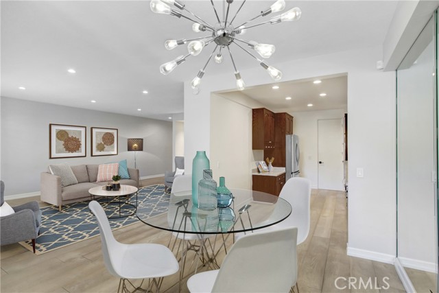 Detail Gallery Image 8 of 44 For 4949 Genesta Ave #104,  Encino,  CA 91316 - 2 Beds | 2 Baths