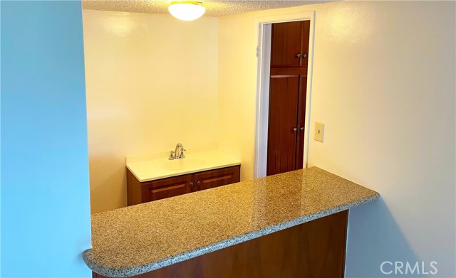 Detail Gallery Image 7 of 15 For 400 S Los Robles Ave #306,  Pasadena,  CA 91101 - 1 Beds | 1 Baths