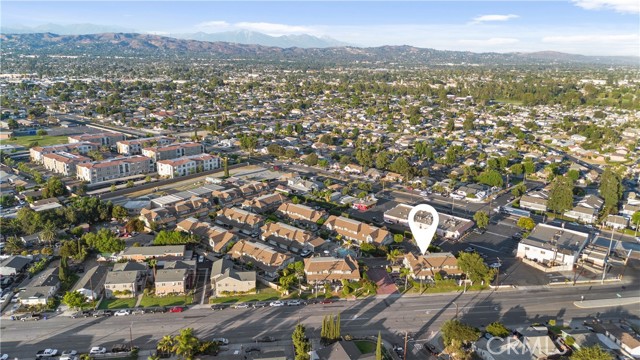 Detail Gallery Image 23 of 31 For 13321 Meyer Rd #B,  Whittier,  CA 90605 - 3 Beds | 3 Baths