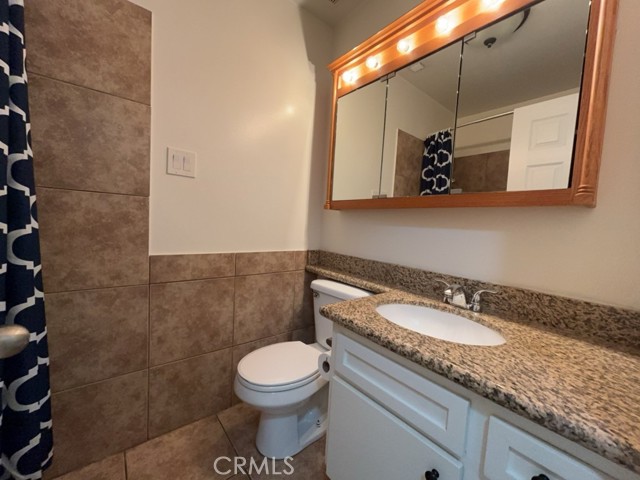 Image 7 of 14 For 4723 Jackson Street 36