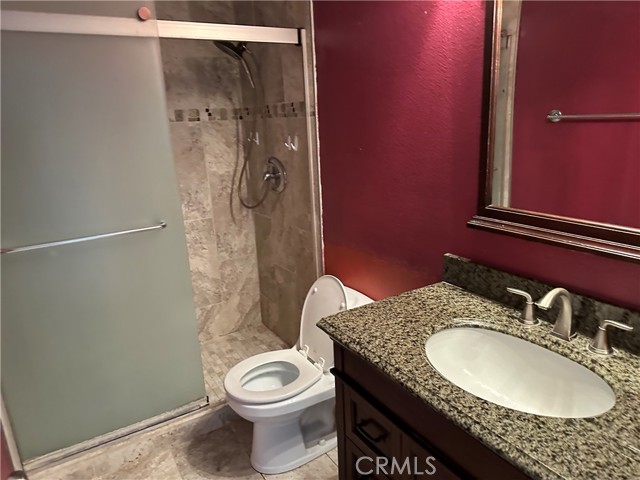 22142 Summit Hill Drive, Lake Forest CA: https://media.crmls.org/medias/988b4cee-fece-4b3d-b864-170f70bc8406.jpg