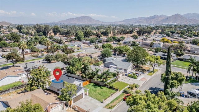Neighborhood Views