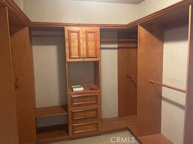 https://media.crmls.org/medias/988c71fb-e82e-4412-9e27-39c34fb8ac46.jpg?preset=X-Large