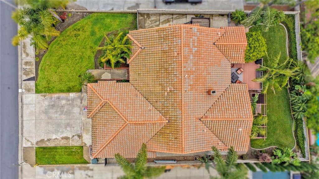 https://media.crmls.org/medias/988c874b-f215-4eca-b5dc-3d3d539fc23c.jpg?preset=X-Large