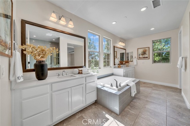 Detail Gallery Image 37 of 70 For 60 Sherwood, Irvine,  CA 92620 - 5 Beds | 6/1 Baths