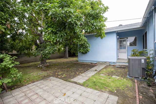 6267 Hart Avenue, Temple City CA: https://media.crmls.org/medias/988c9b4b-180b-44e2-a1b3-156f47e7527b.jpg