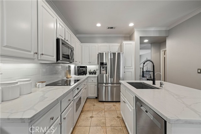 Front Image Thumbnail for CRSR25277039