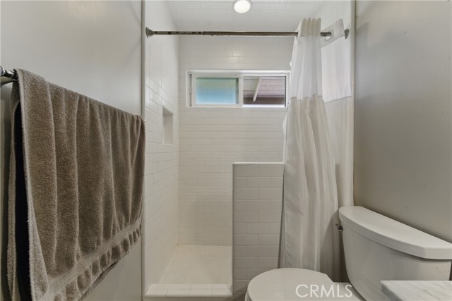 11618 Tigrina Avenue, Whittier CA: https://media.crmls.org/medias/988cd764-bbc1-42a5-89ed-f6d2439382f0.jpg