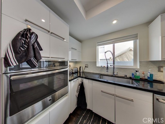 2114 Farrell Avenue, Redondo Beach, California 90278, 4 Bedrooms Bedrooms, ,1 BathroomBathrooms,Residential,Sold,Farrell,SB17057988