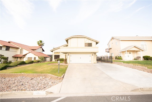 13685 Hidden Valley Road, Victorville CA: https://media.crmls.org/medias/988d1e01-e26e-478a-aef2-e821f2df6792.jpg