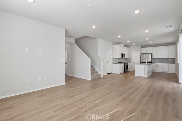 1110 Tropic Court, Redlands CA: https://media.crmls.org/medias/988d1efc-e7e0-4e71-9c92-35c015fb6fd5.jpg
