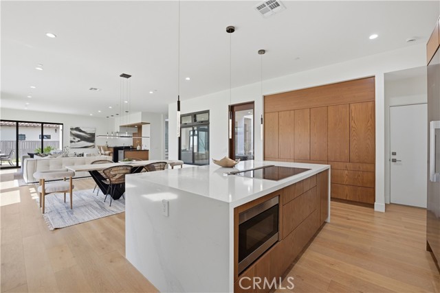 Detail Gallery Image 28 of 72 For 5108 Gordon Ln, San Diego,  CA 92109 - 4 Beds | 5/1 Baths