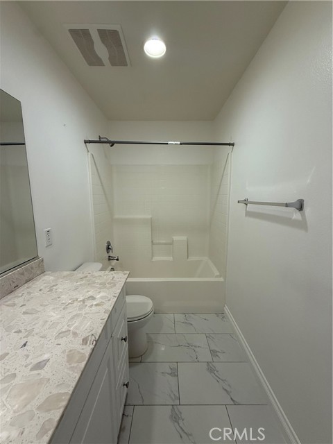 Detail Gallery Image 5 of 16 For 3447 White Sand Ct, Perris,  CA 92570 - 4 Beds | 2/1 Baths