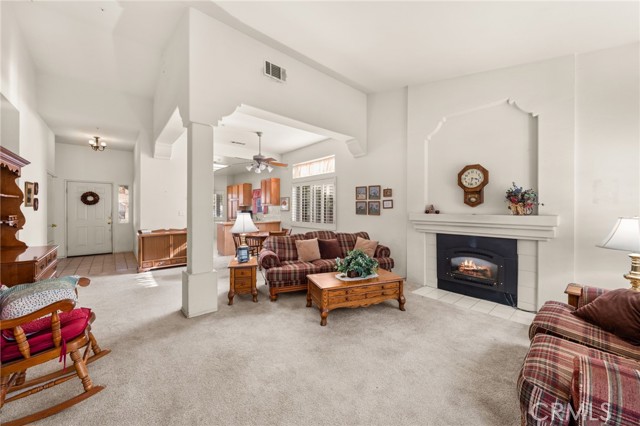 Detail Gallery Image 6 of 44 For 1859 Rosemont Cir, San Jacinto,  CA 92583 - 3 Beds | 2 Baths