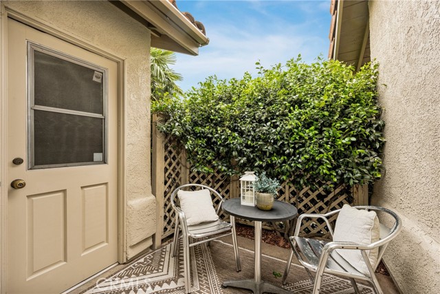 Image 36 of 63 For 28871 Oakview