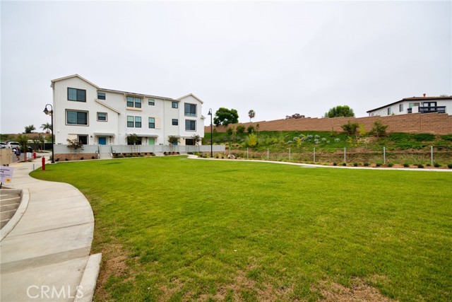 Detail Gallery Image 35 of 51 For 4581 Amaranth Ln, Carlsbad,  CA 92008 - 3 Beds | 2/2 Baths