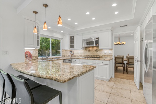 Detail Gallery Image 10 of 43 For 7101 Shadow Ridge Ct, West Hills,  CA 91307 - 3 Beds | 2/1 Baths