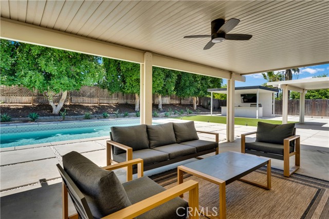 Detail Gallery Image 35 of 49 For 406 Eucalyptus Dr, Redlands,  CA 92373 - 3 Beds | 2 Baths