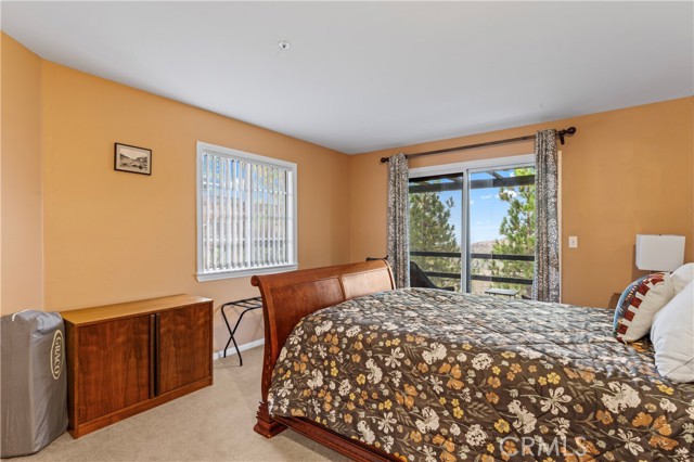 Detail Gallery Image 14 of 39 For 1285 Yukon Dr, Lake Arrowhead,  CA 92352 - 3 Beds | 2/1 Baths