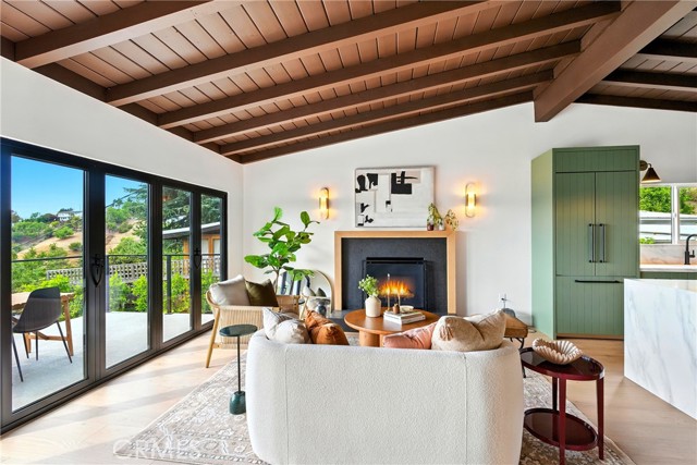 Detail Gallery Image 11 of 25 For 819 Montecito Dr, Los Angeles,  CA 90031 - 3 Beds | 2 Baths
