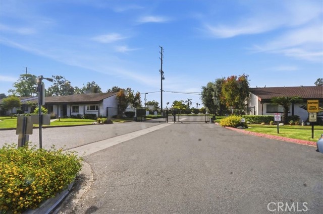 Detail Gallery Image 52 of 57 For 2011 W Katella, Anaheim,  CA 92804 - 2 Beds | 2 Baths