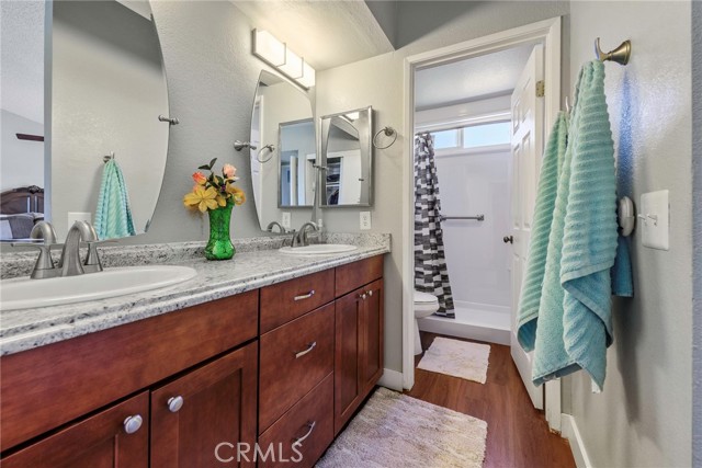 22075 Naples Drive, Moreno Valley CA: https://media.crmls.org/medias/9890d7f0-9910-4acc-830d-55fef92a041f.jpg