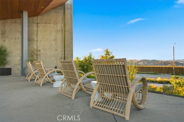 Detail Gallery Image 25 of 47 For 27323 Seven Oaks Ln, Valencia,  CA 91381 - 3 Beds | 3/1 Baths