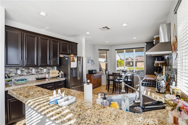 29183 Paperflower, Menifee CA: https://media.crmls.org/medias/989165c7-4174-4816-ab0a-9f8d6f204580.jpg