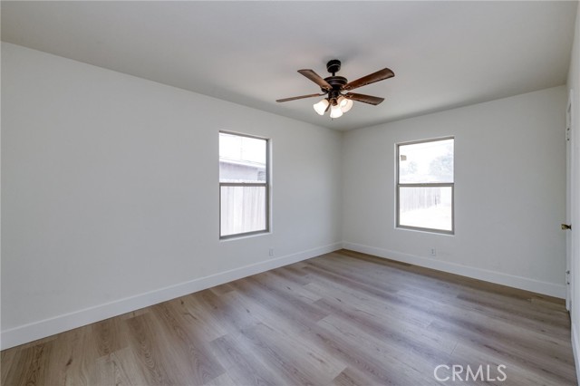 Detail Gallery Image 13 of 20 For 2461 S Poppy Ave, Fresno,  CA 93706 - 2 Beds | 1 Baths