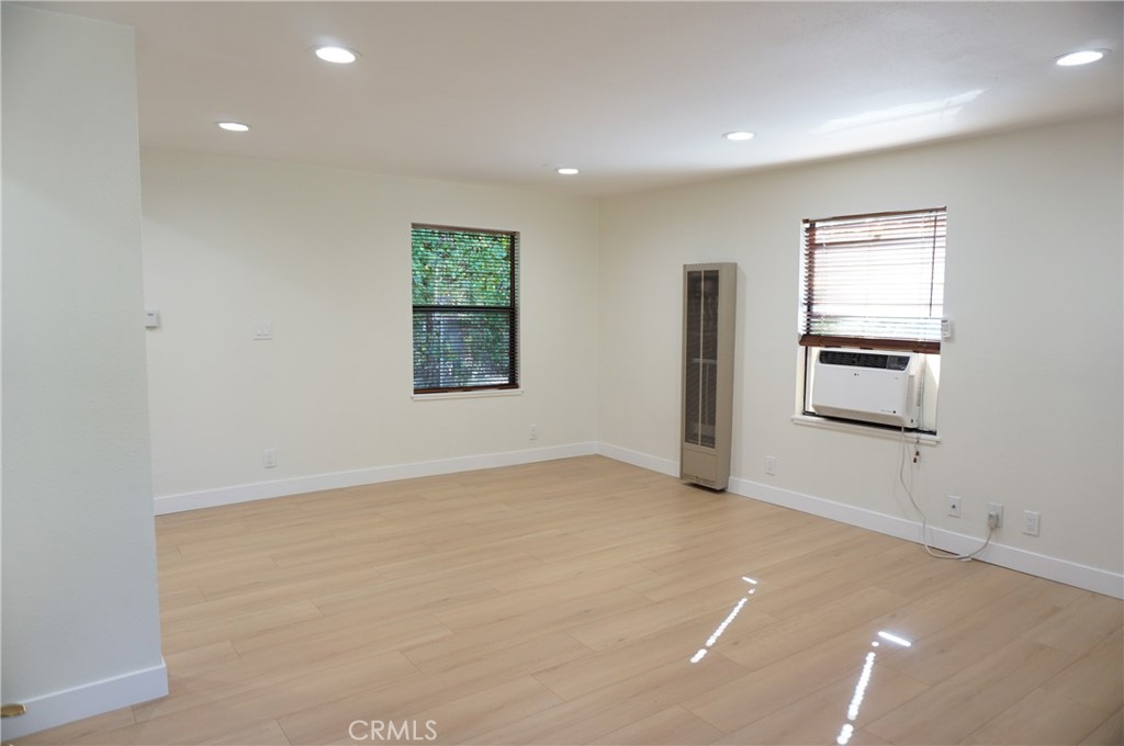 98918Ae8 Cf5A 4Bc0 A07F F9A96Fbf26Bf 3948 Pennsylvania Avenue, Glendale, Ca 91214 &Lt;Span Style='BackgroundColor:transparent;Padding:0Px;'&Gt; &Lt;Small&Gt; &Lt;I&Gt; &Lt;/I&Gt; &Lt;/Small&Gt;&Lt;/Span&Gt;