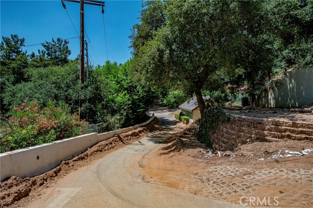 3597 Shaw Ranch Road, Pasadena CA: https://media.crmls.org/medias/9891c307-07eb-42f7-b5a3-1aae1d49fd69.jpg