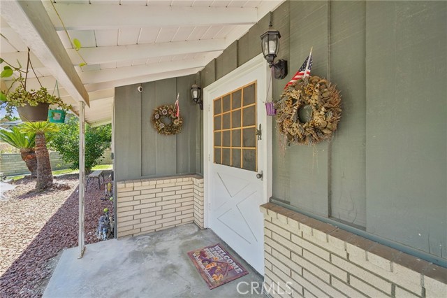 Detail Gallery Image 8 of 54 For 6769 Sunset Cir, Riverside,  CA 92505 - 3 Beds | 2 Baths