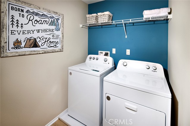 Detail Gallery Image 15 of 17 For 14966 Decarlo Dr, Adelanto,  CA 92301 - 4 Beds | 3 Baths